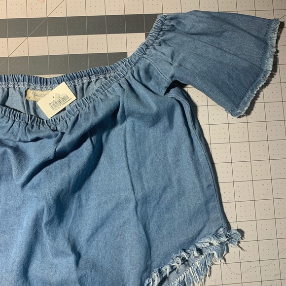 🧸Brandy Melville - Picture 2 of 3